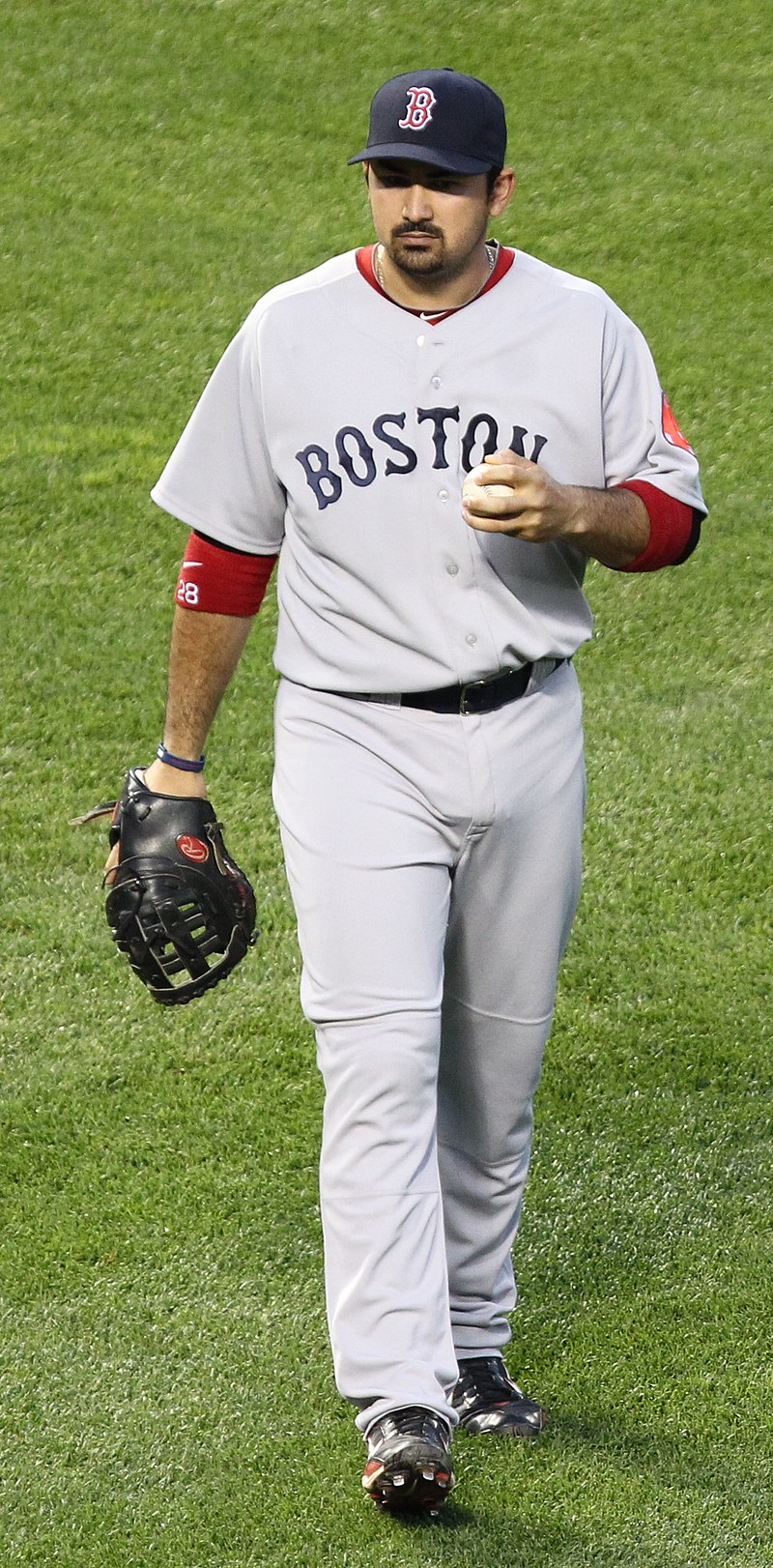 Adrián González