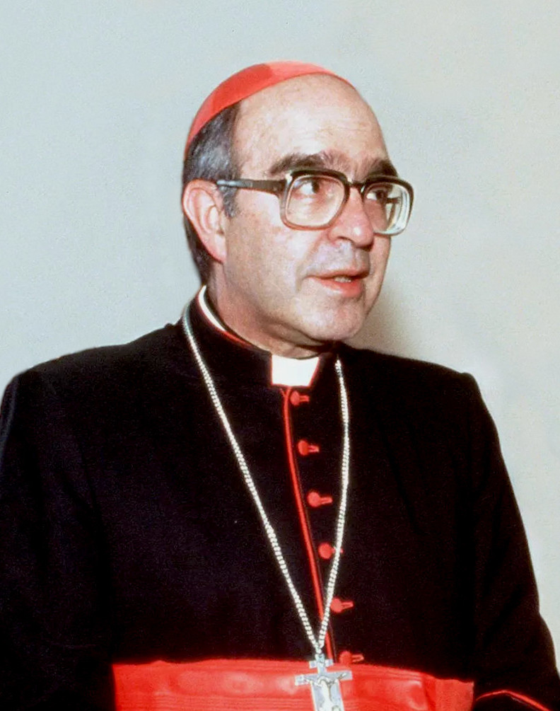Alberto E. López Carrión