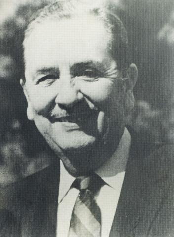 Alberto Mendoza