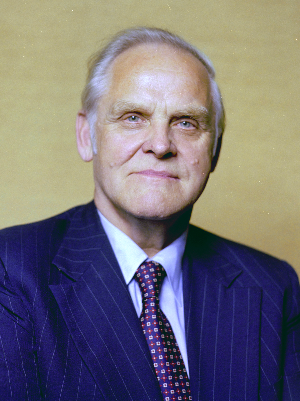 Alexander Betten-court