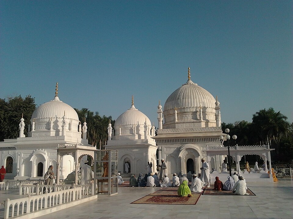 Amatullah Mustansir