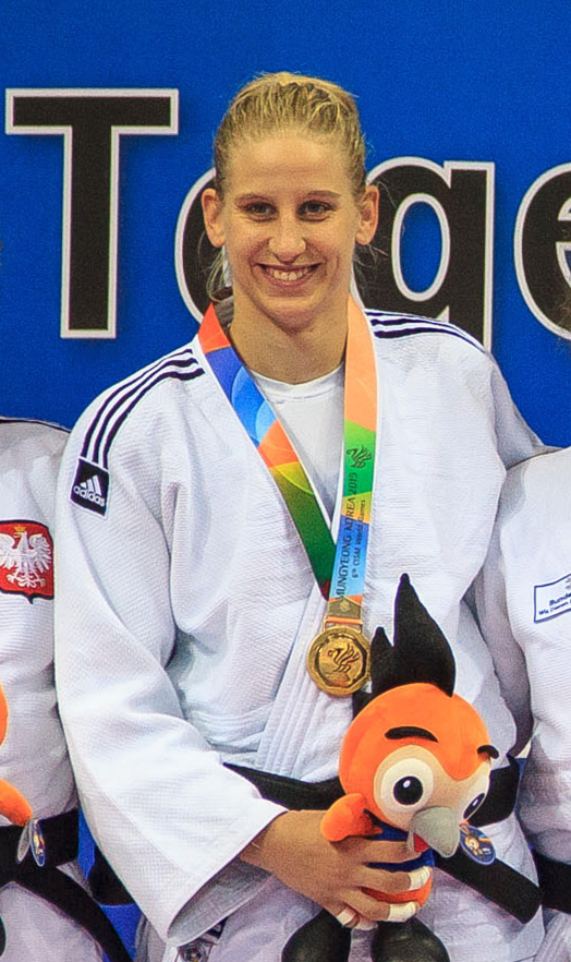 Ana Velenšek