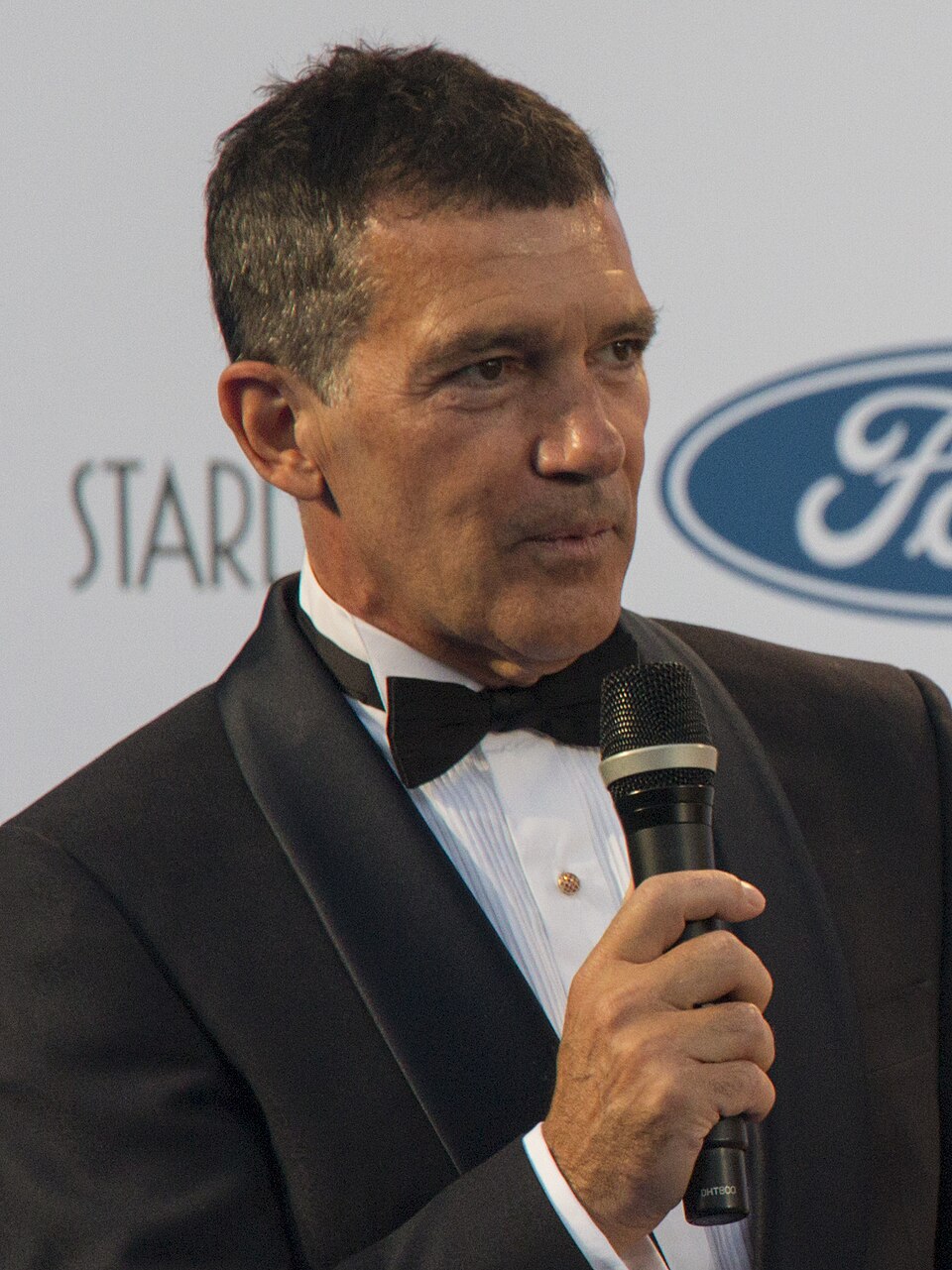 André Linares