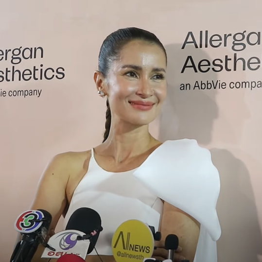 Ann Thongprasom