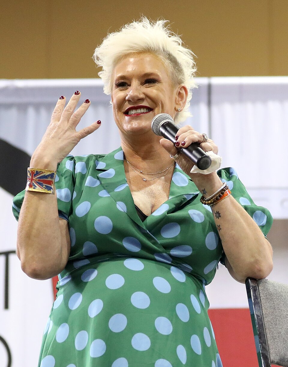 Anne Burrell
