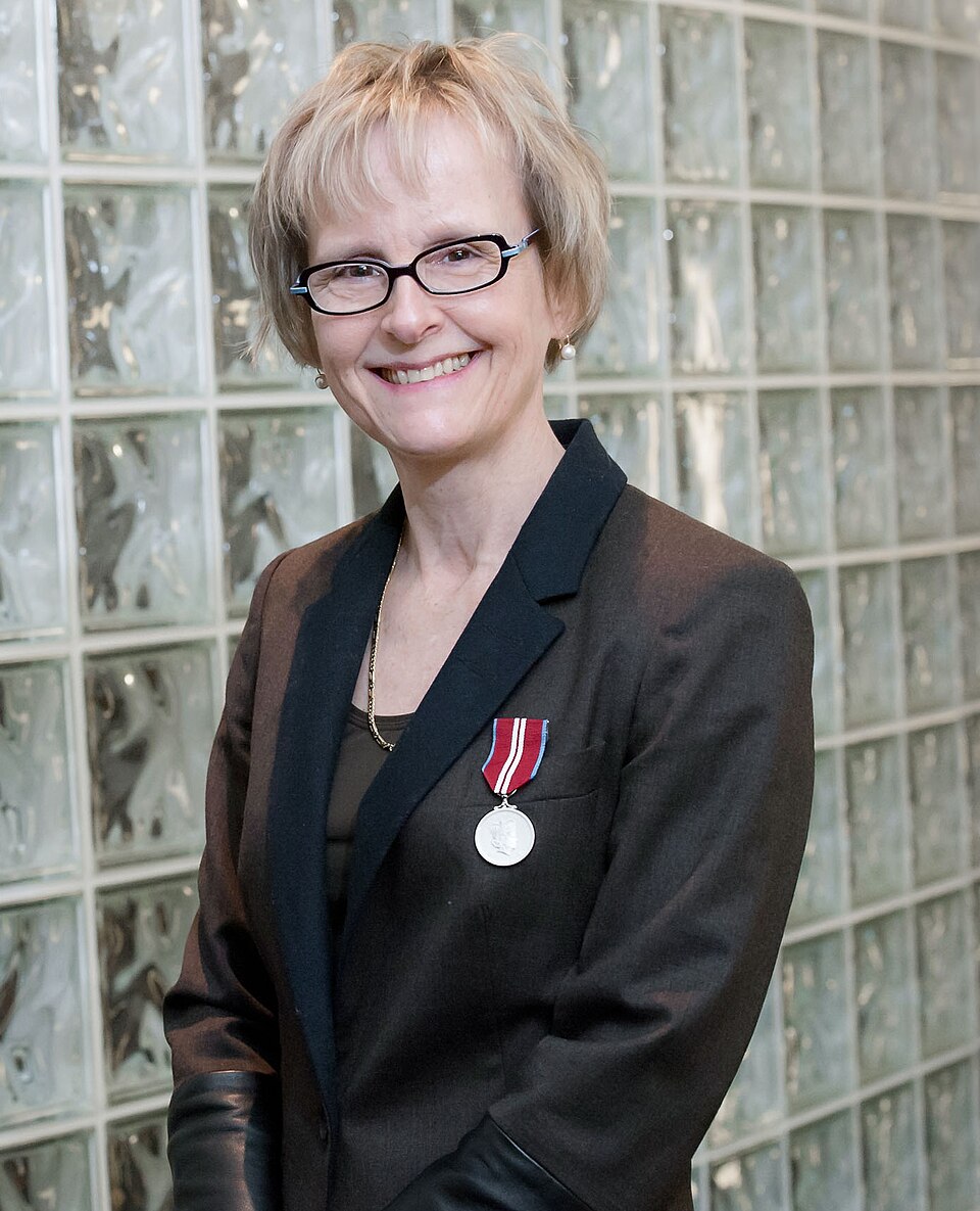 Anne Giardini