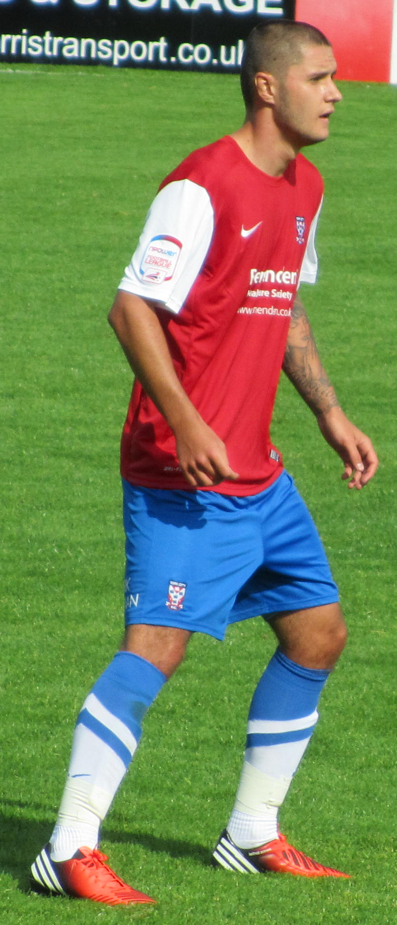 Ashton Knowles