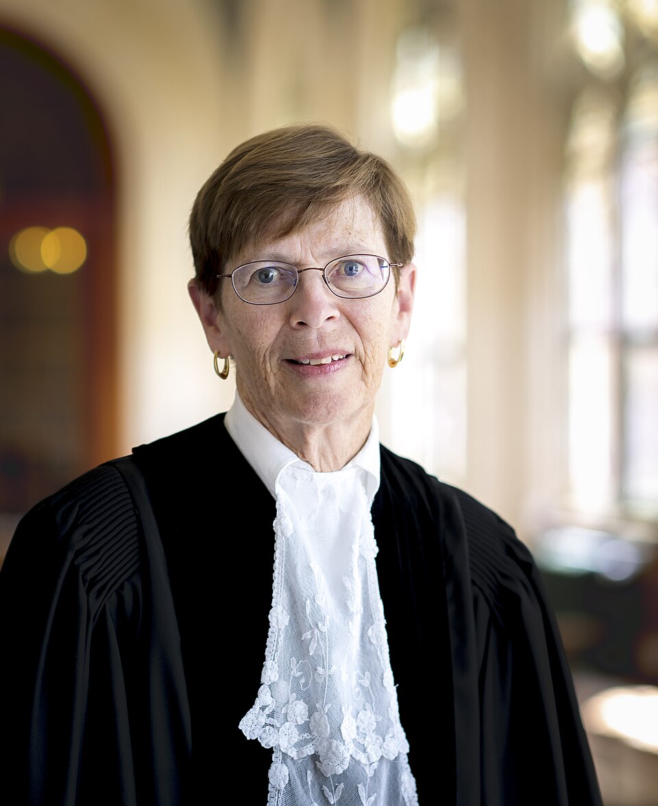 Bà Donoghue