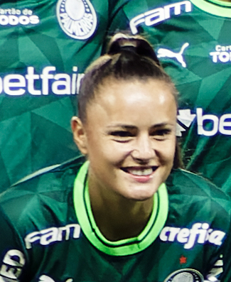 Camila Pereira