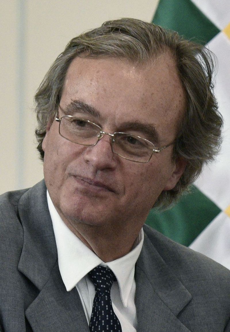 Carlos Basombrío Iglesias