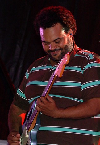 Carlos Jean