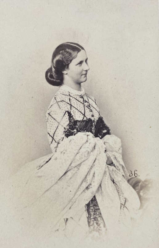 Carola E.J.