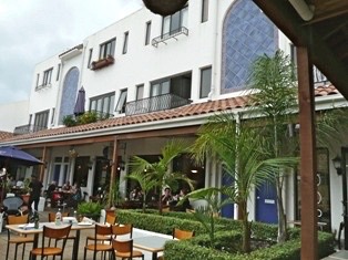 Casabella Lane