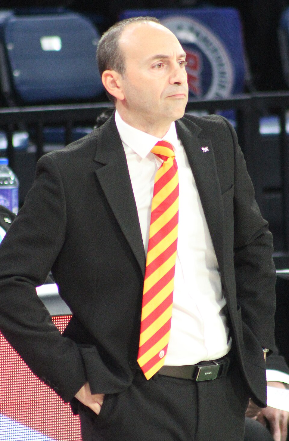 Cavit Özer