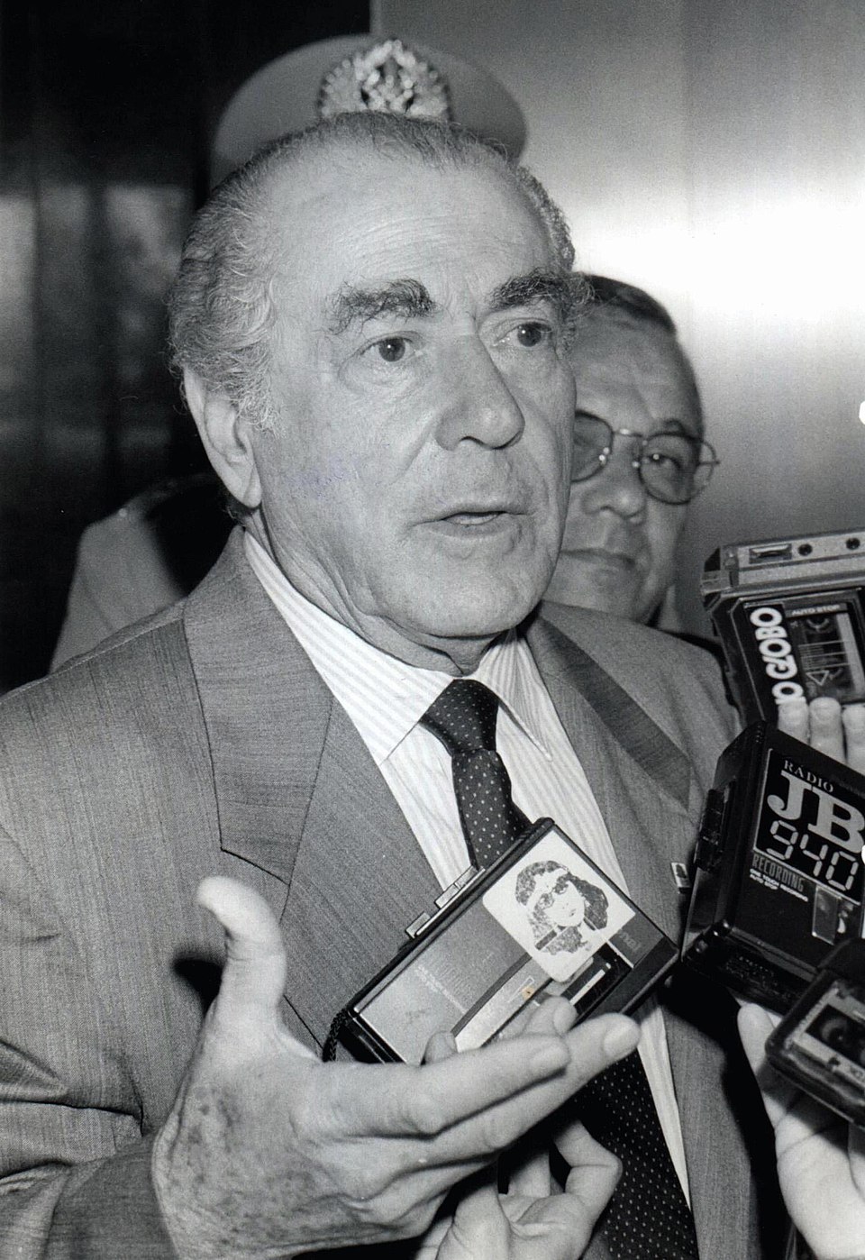 César Leonel