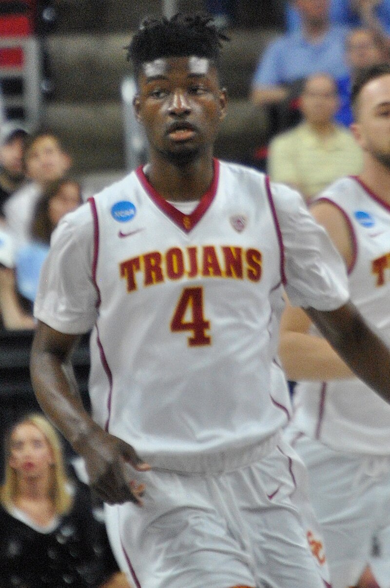 Chimezie Metu