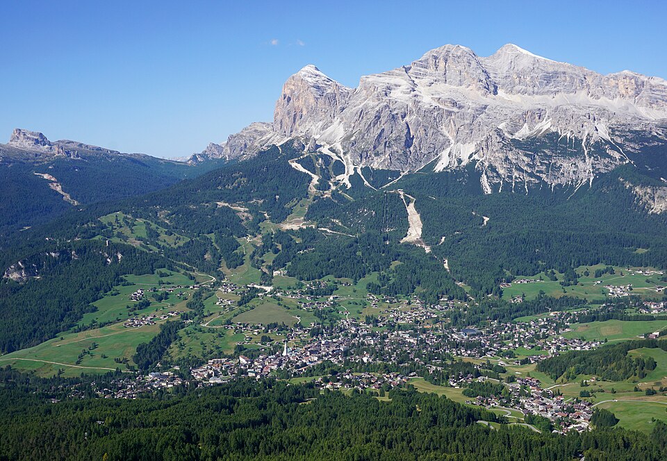 Cortina