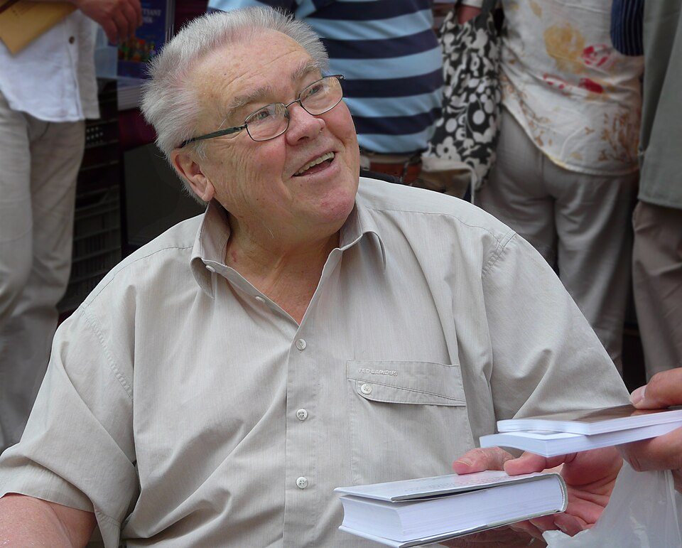 Csurka Eszter