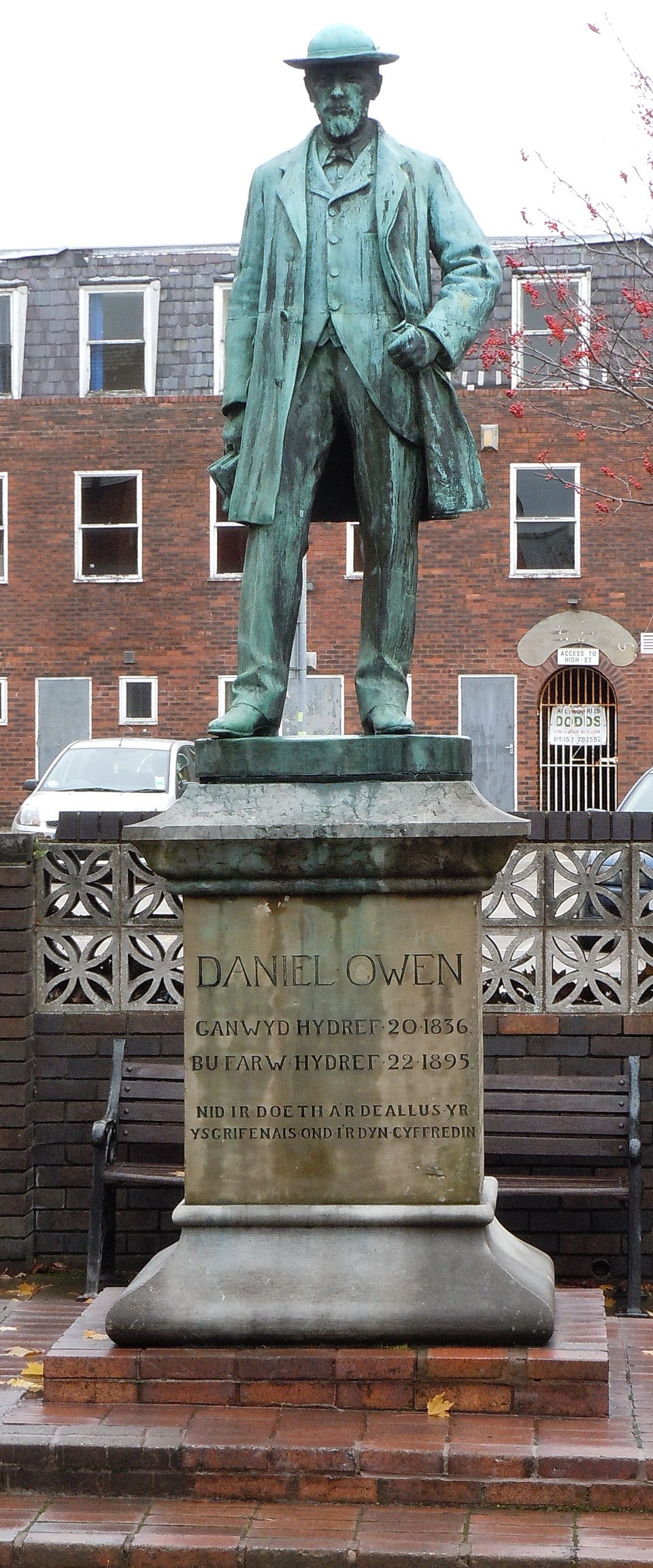 Daniel Owen