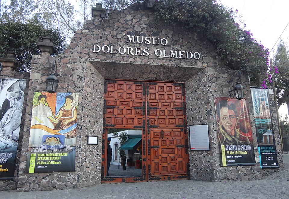 Dolores Olmedo Patiño