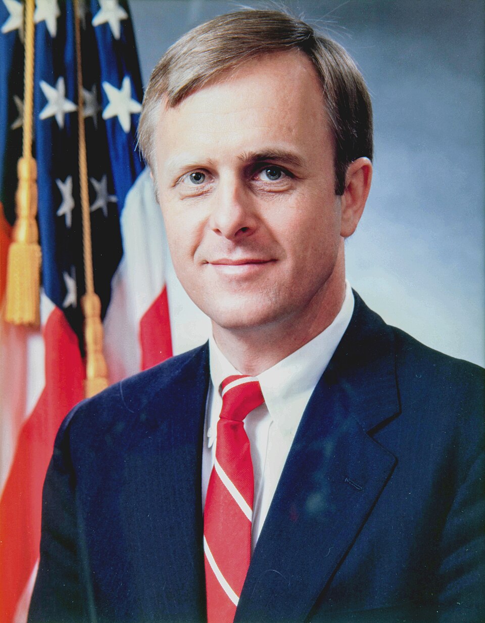 Donald Ayer