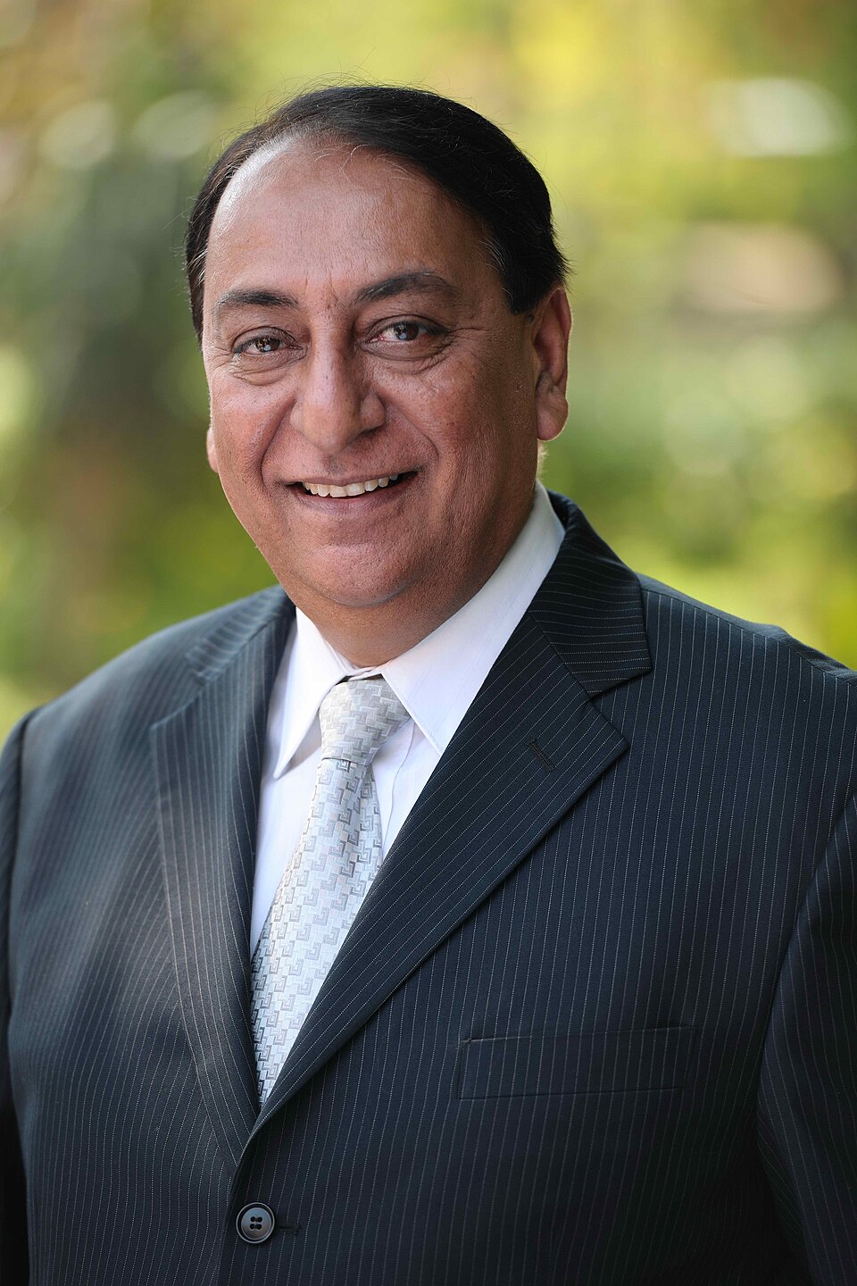 Dr Darshan Punshi