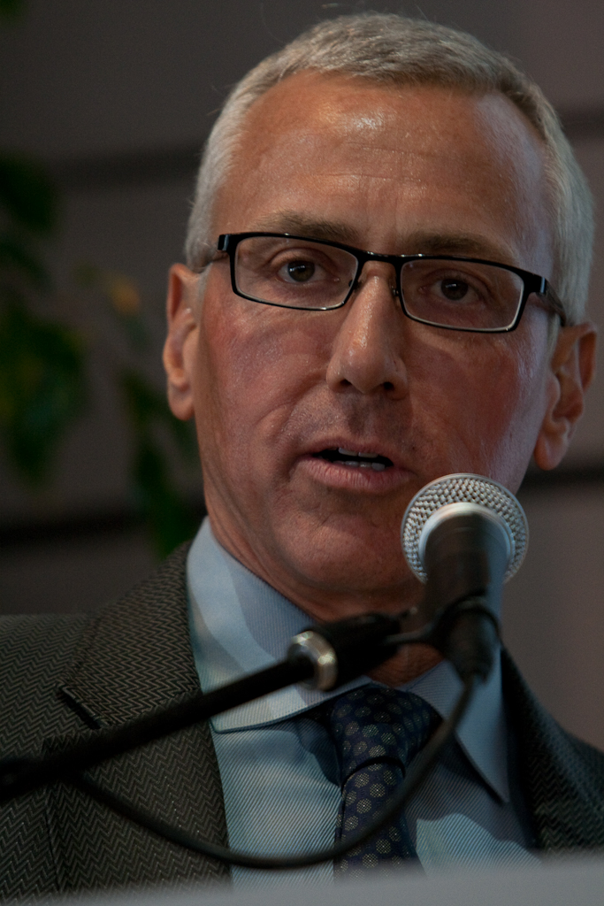 Dr Drew Curtis