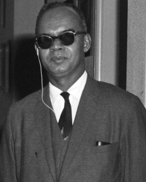 Dr. Eric Williams