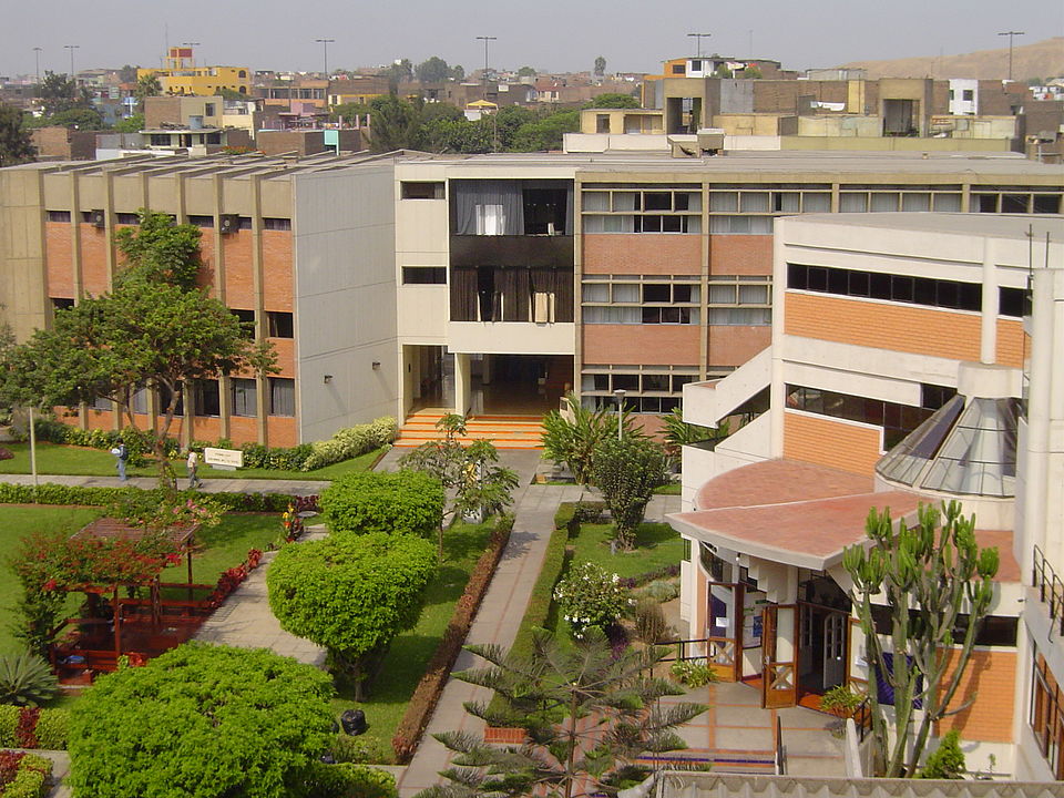 Dr. Heredia