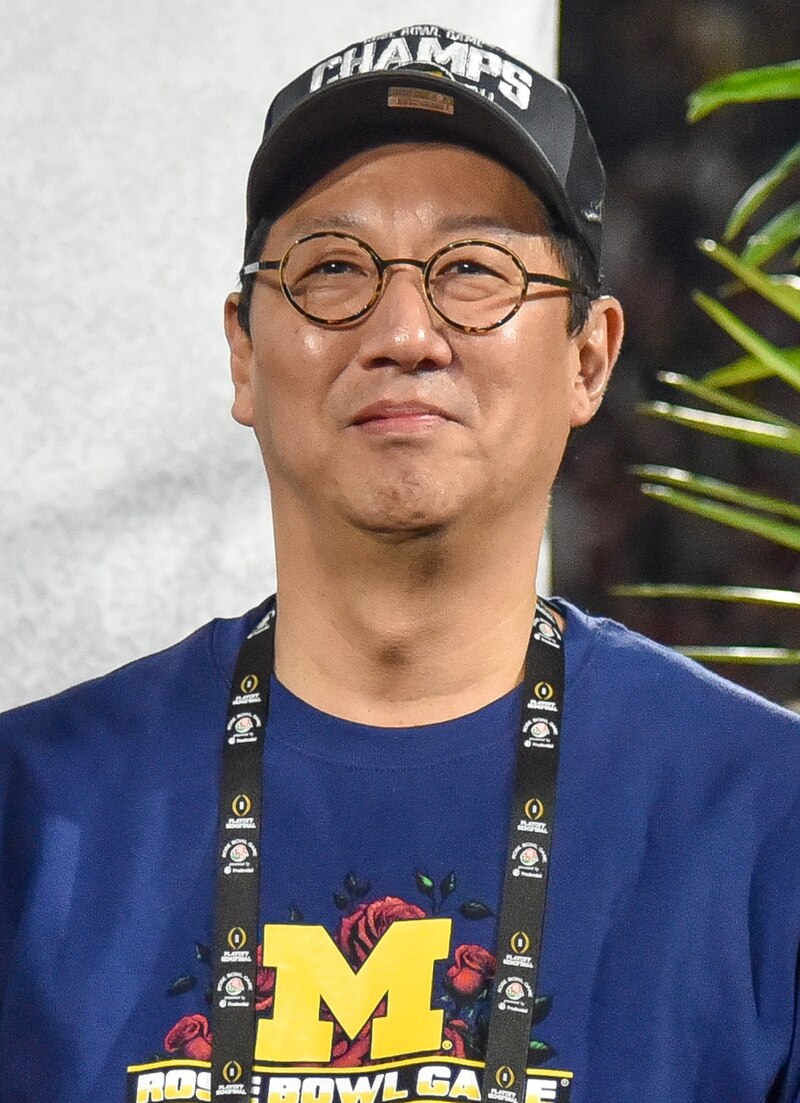 Dr Santa J Ono
