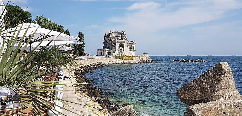 Dragoș Sprînceană