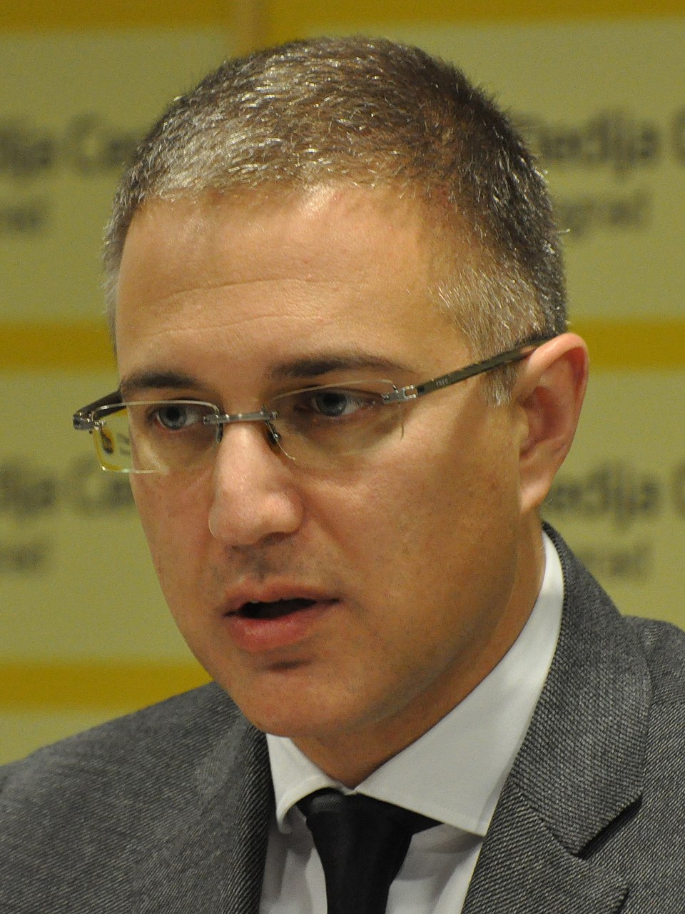Dušan Stefanović