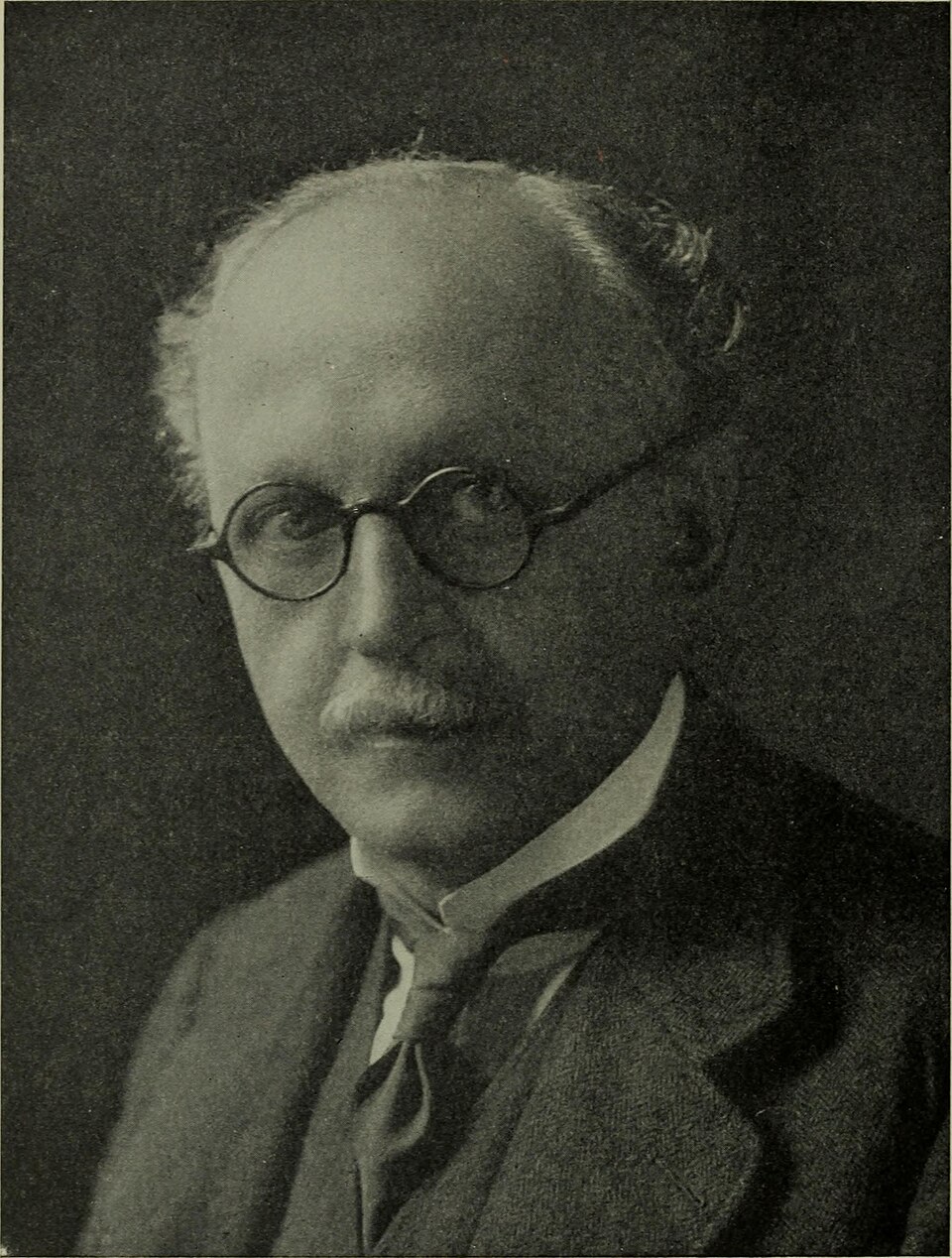 E. Lutyens