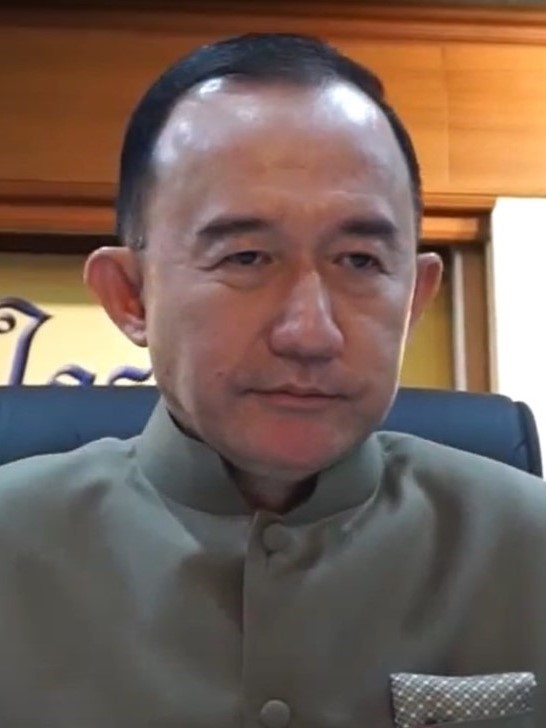 Eak Angsananont