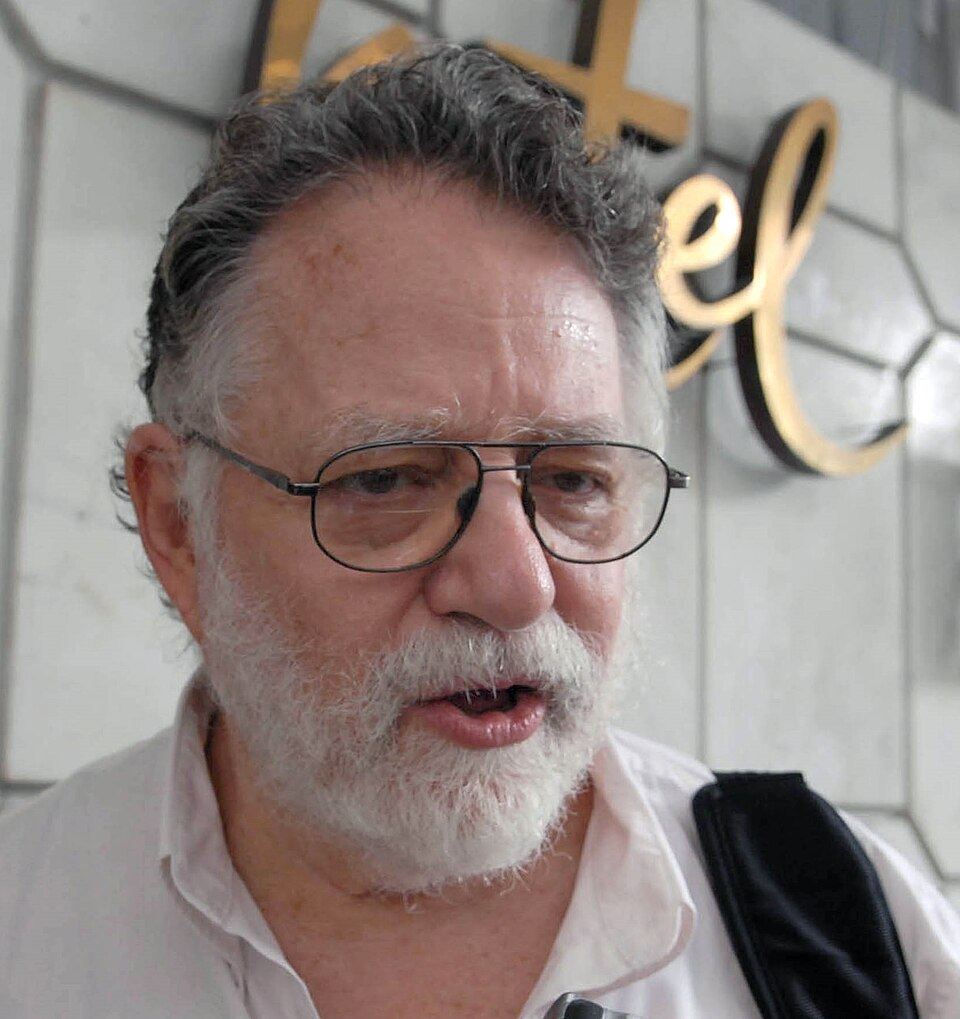 Edgardo Navarro Vives