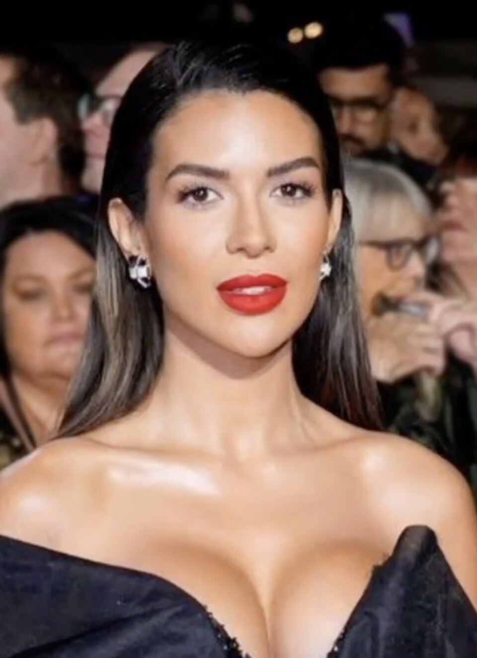 Ekin-Su Cülcüloğlu