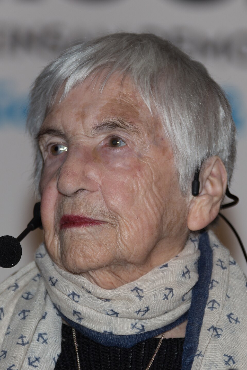 Elena Bejarano