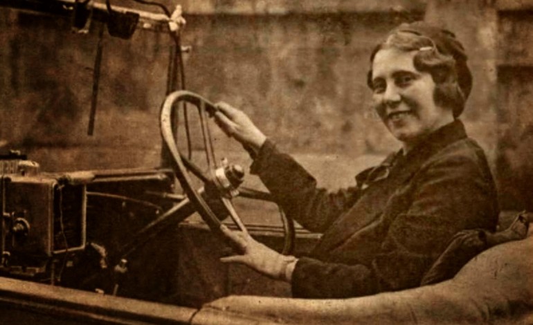 Elena Meissner