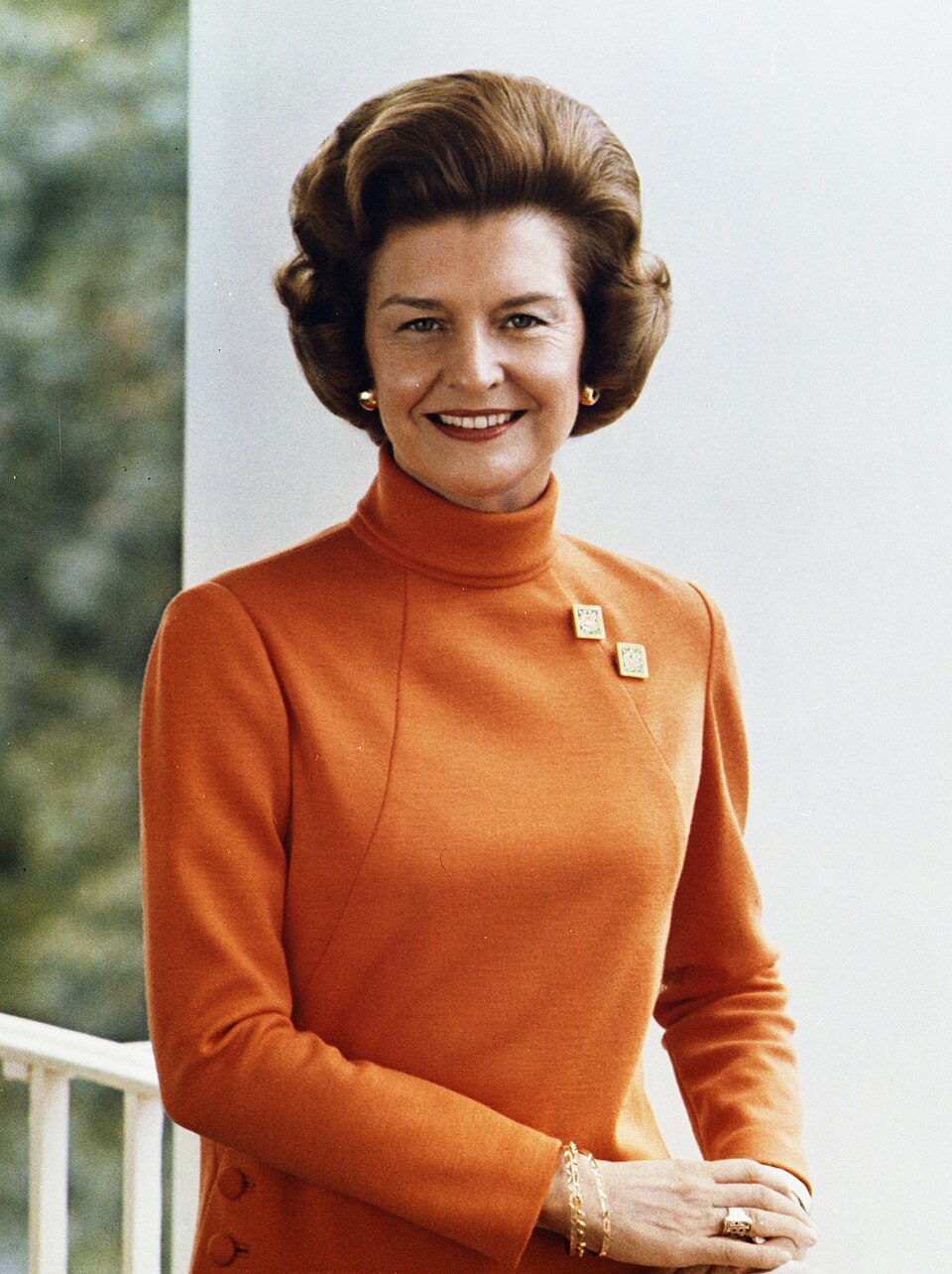 Elizabeth Anne Bloomer Warren