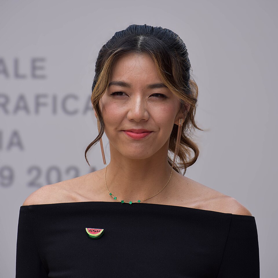 Elizabeth Lo