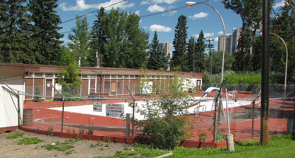 Elizabeth Pool
