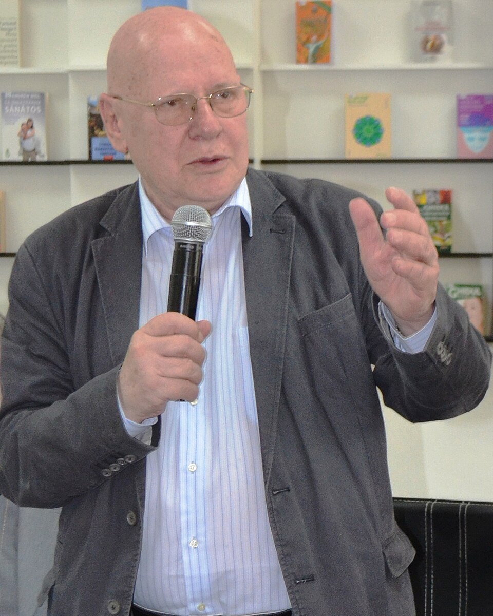 Emil Răzvan Theodorescu