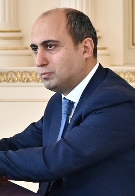 Emin Əmrullayev