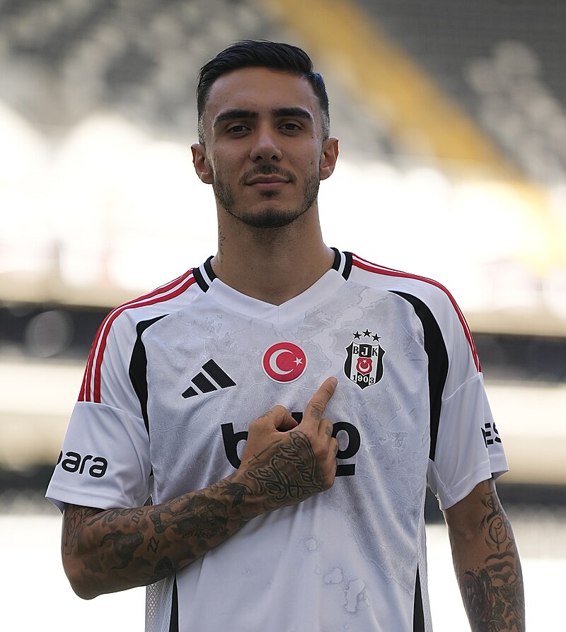 Emirhan Topçu