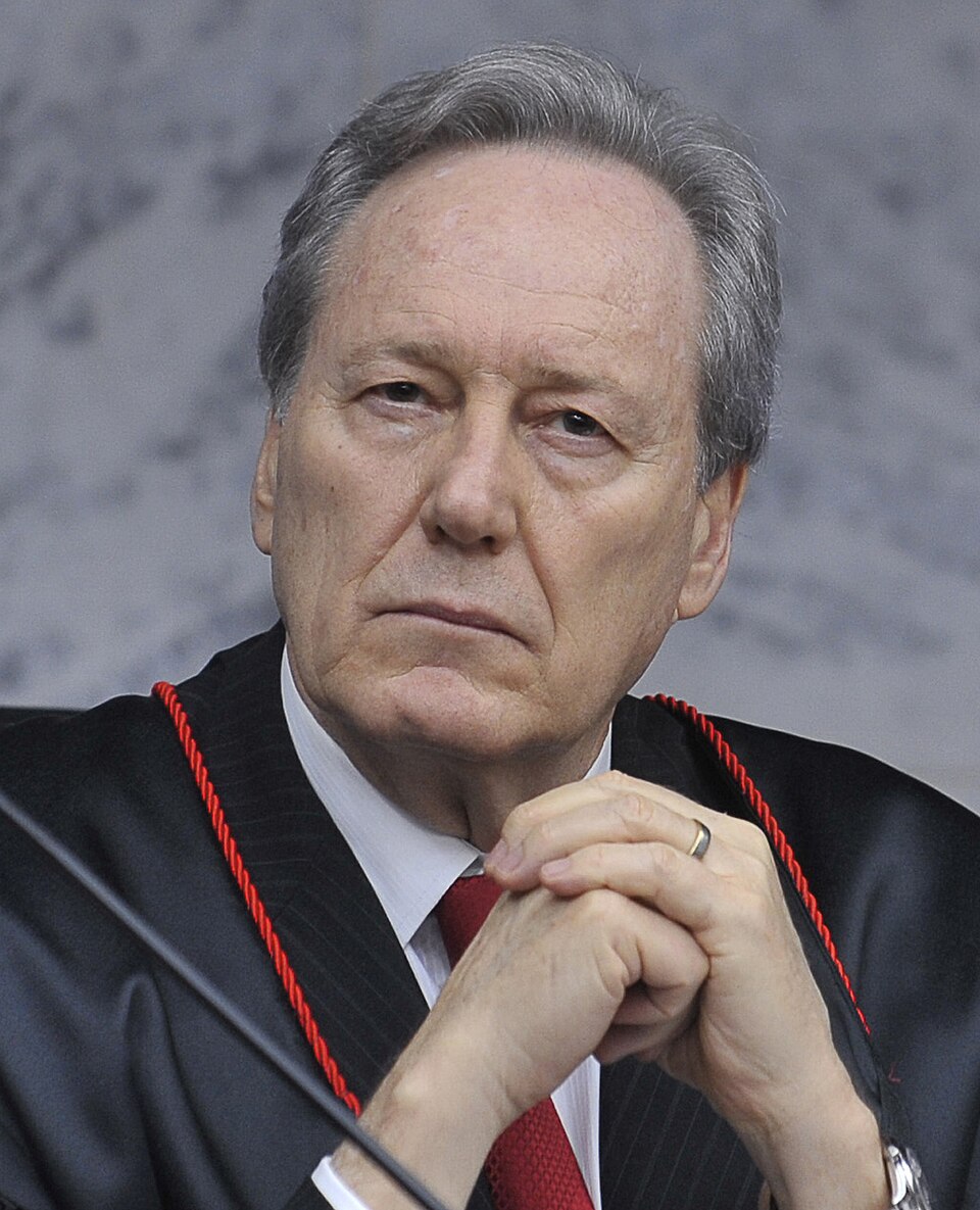Enrique Espínola