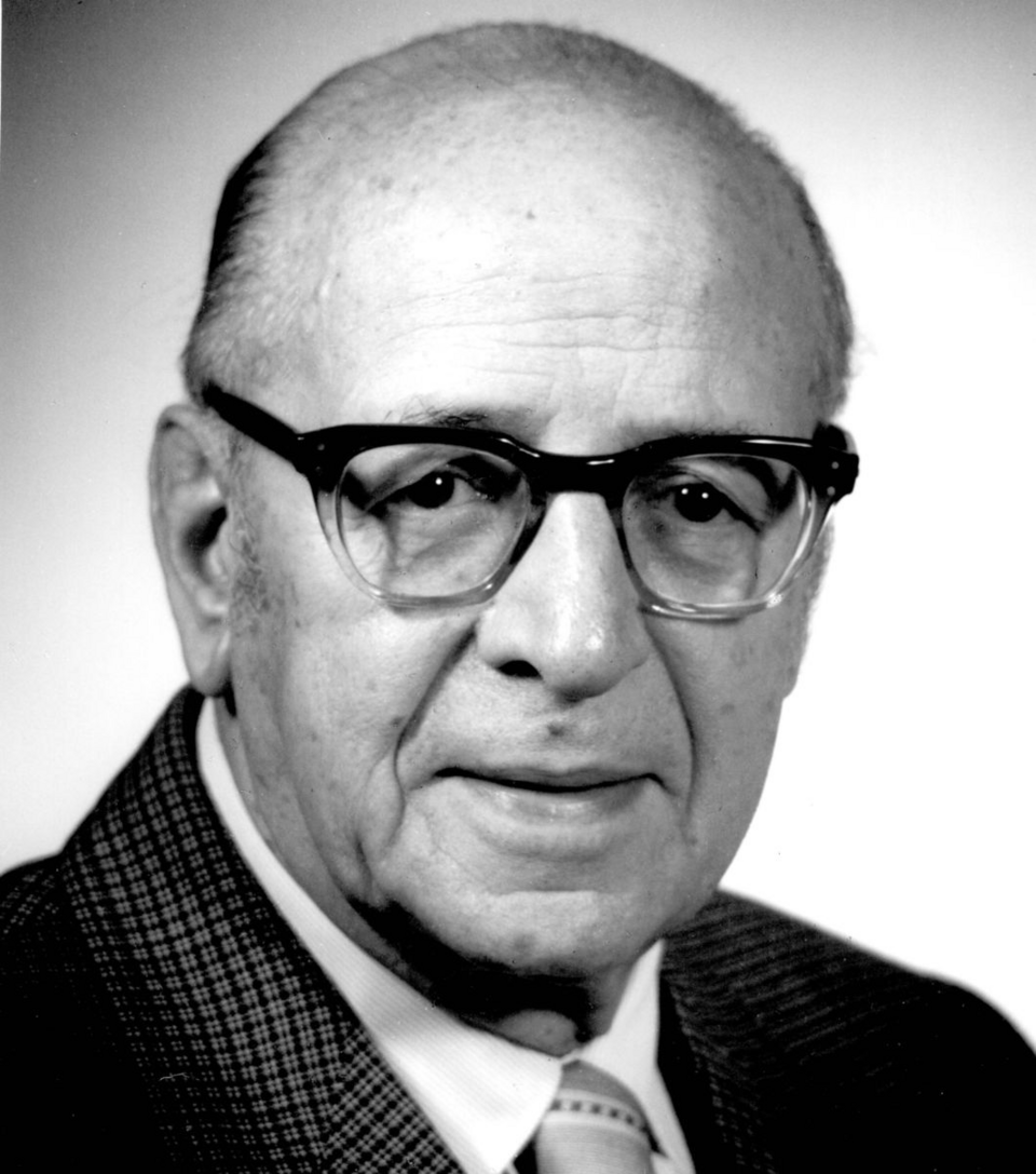 Enrique Moris