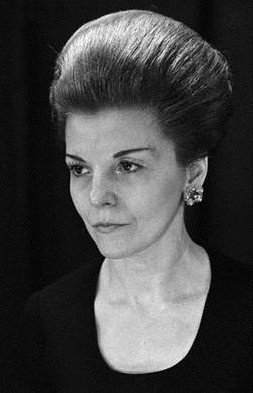 Estela María González