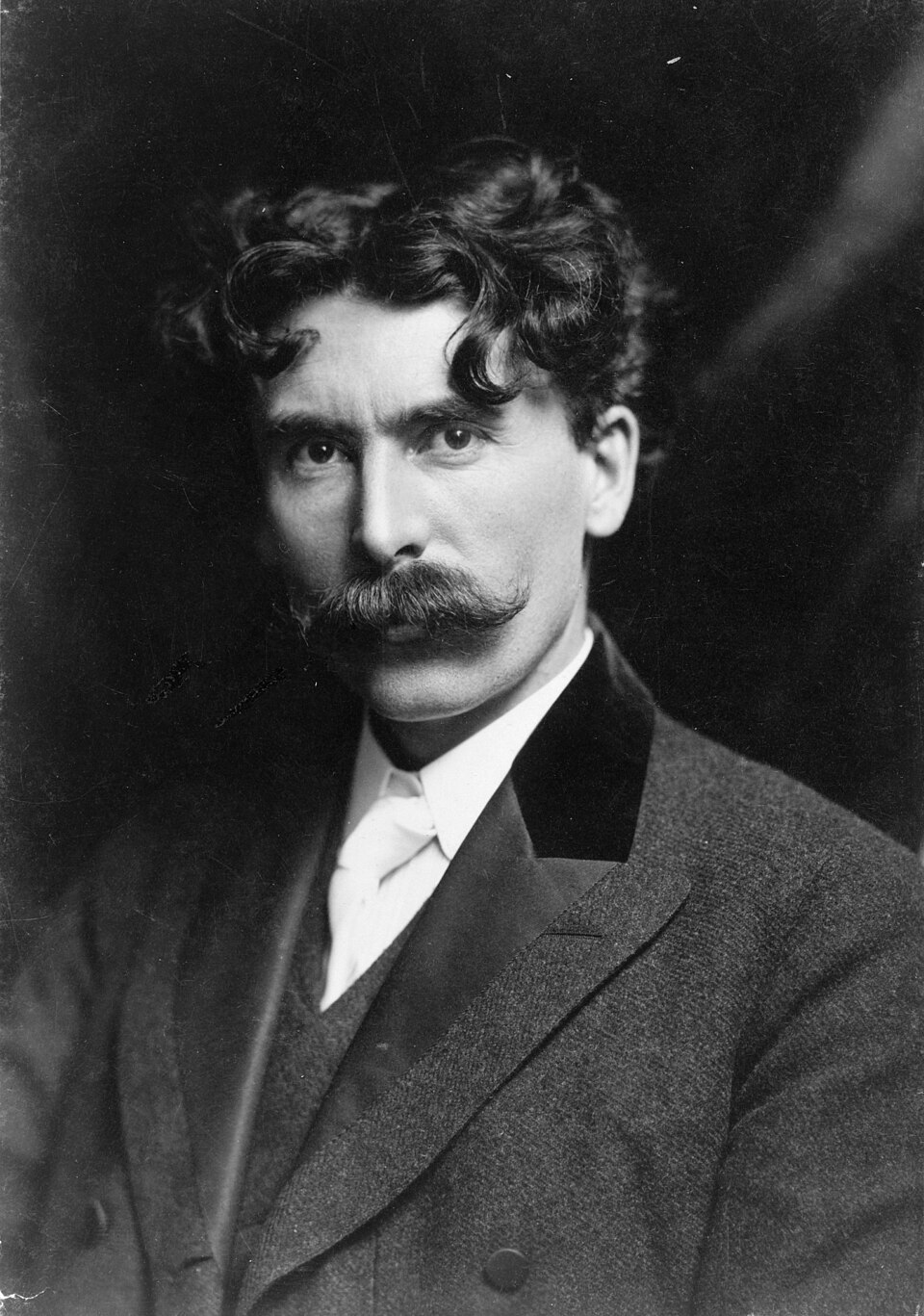 Evan Thompson