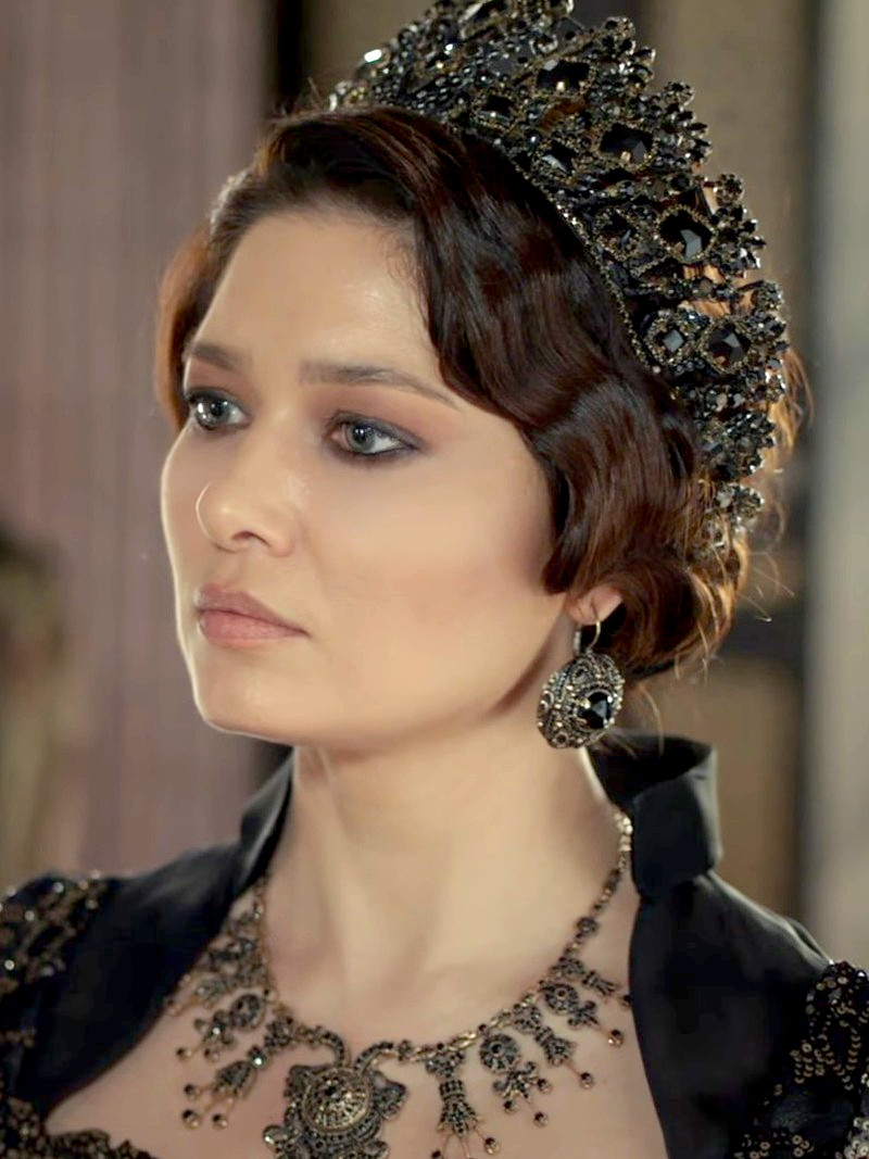 Gülsüm Özer