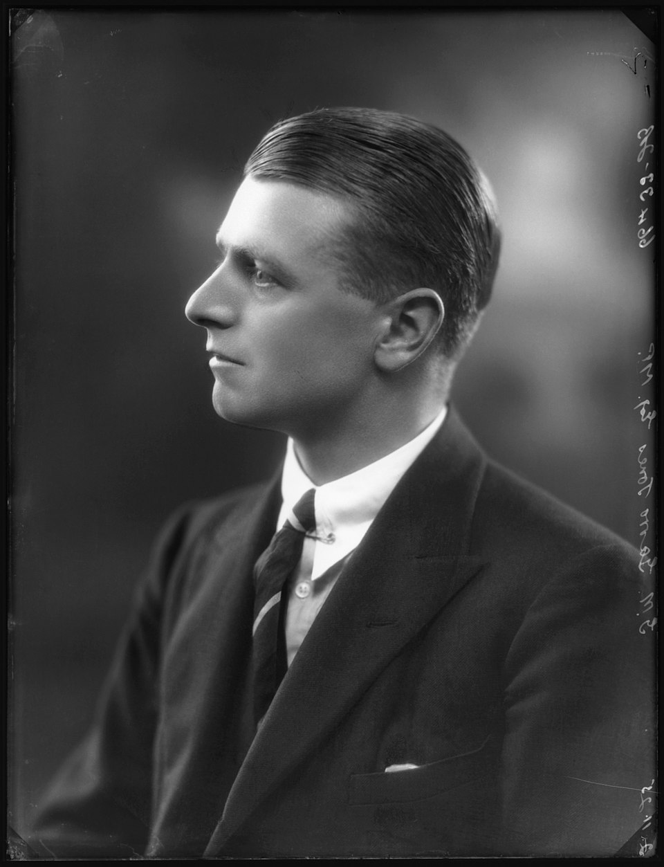 Héctor Garro